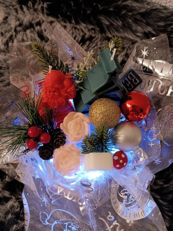 Weihnachtsstrauß im Schälchen