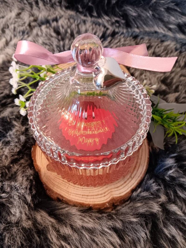 Herz in Glasschale mit Deckel