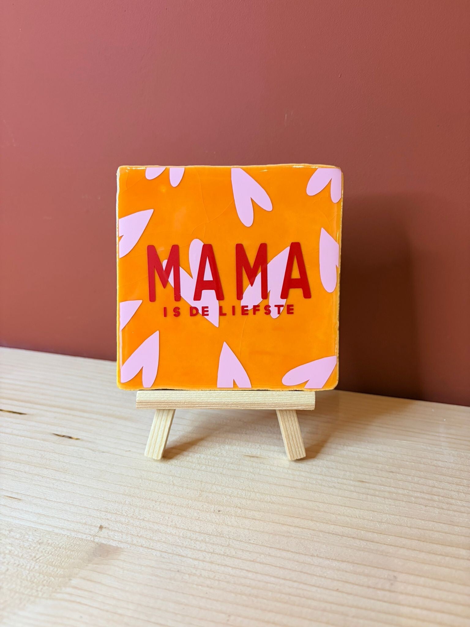 "Mama is de liefste" tegeltje
