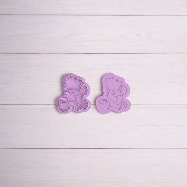 Cookie cutter - Pooh sitting