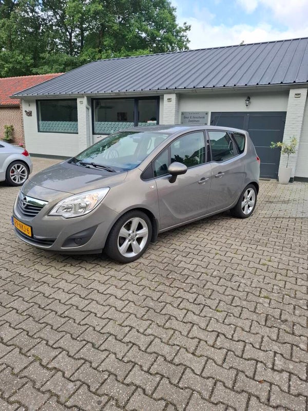 Opel Meriva 16V.          VERKOCHT