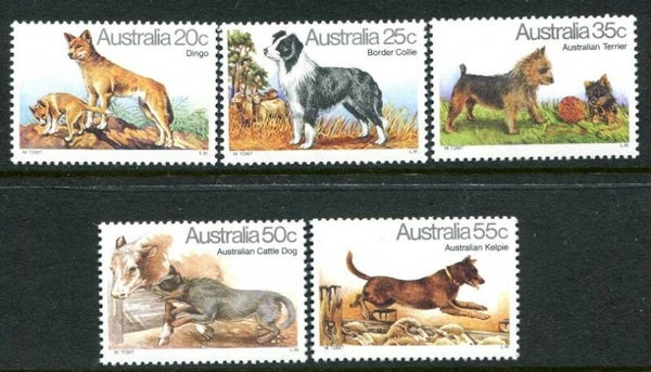 2106 Animals 1980 Australia Wild Dogs (Canis lupus dingo) Dingo serie