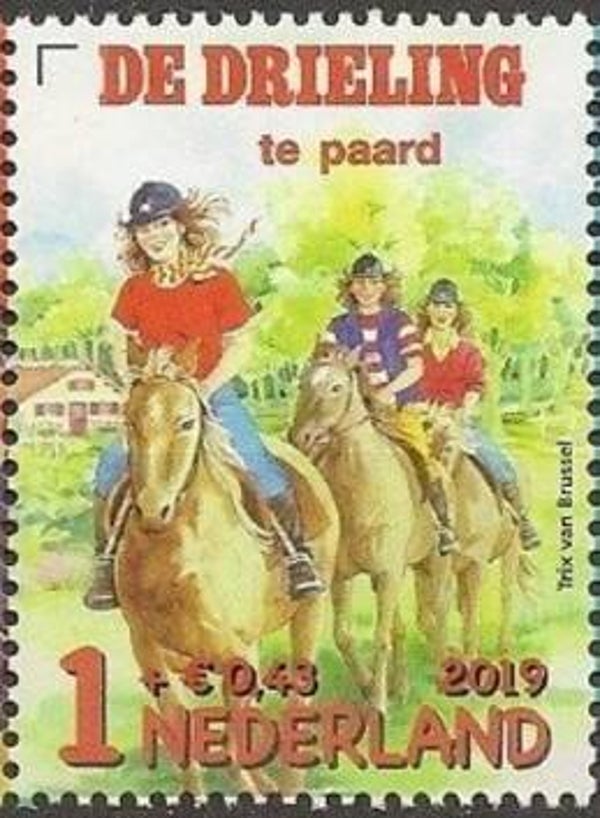 Animals 2019 Netherlands Horses strip of 5