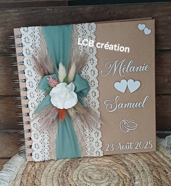 Livre d'or personnalisé avec page de garde