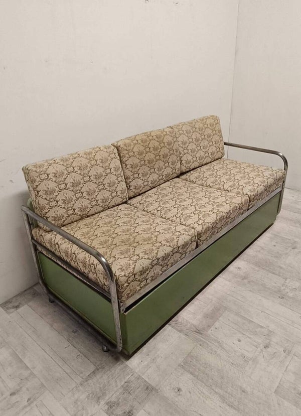 Vichr & Spol Sofa
