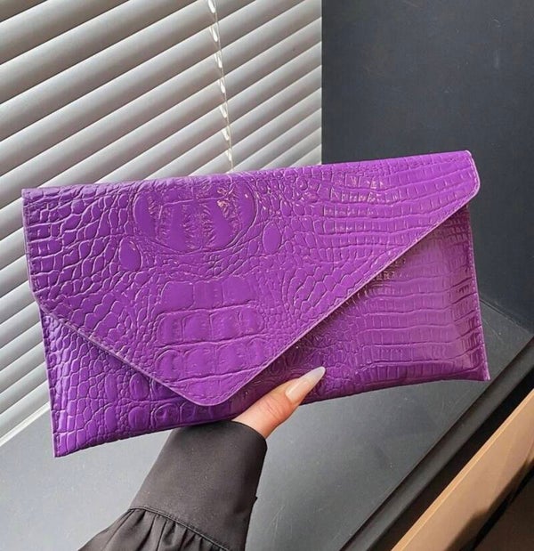 Bold Croco Envelope Bag