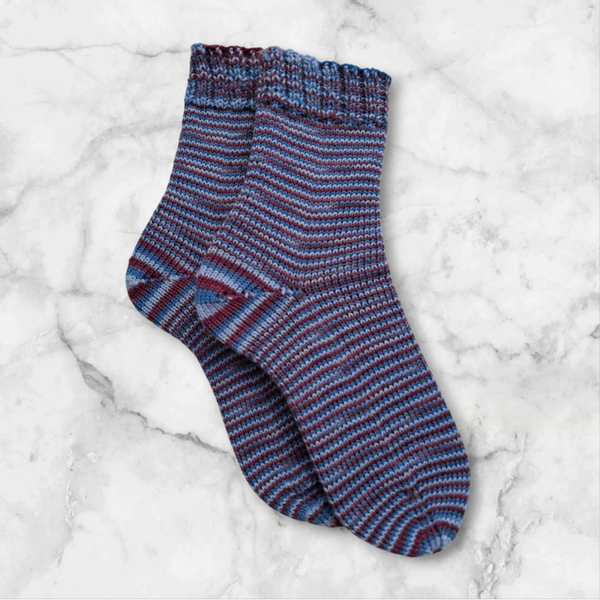 gestrickte Socken Größe 32/33