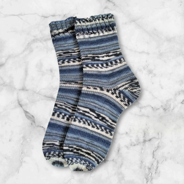 gestrickte Socken in Größe 42/43