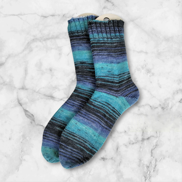 gestrickte Socken in Größe 42/43