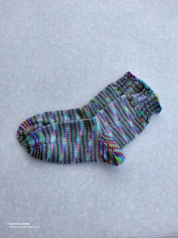 gestrickte Socken in Größe 24/25