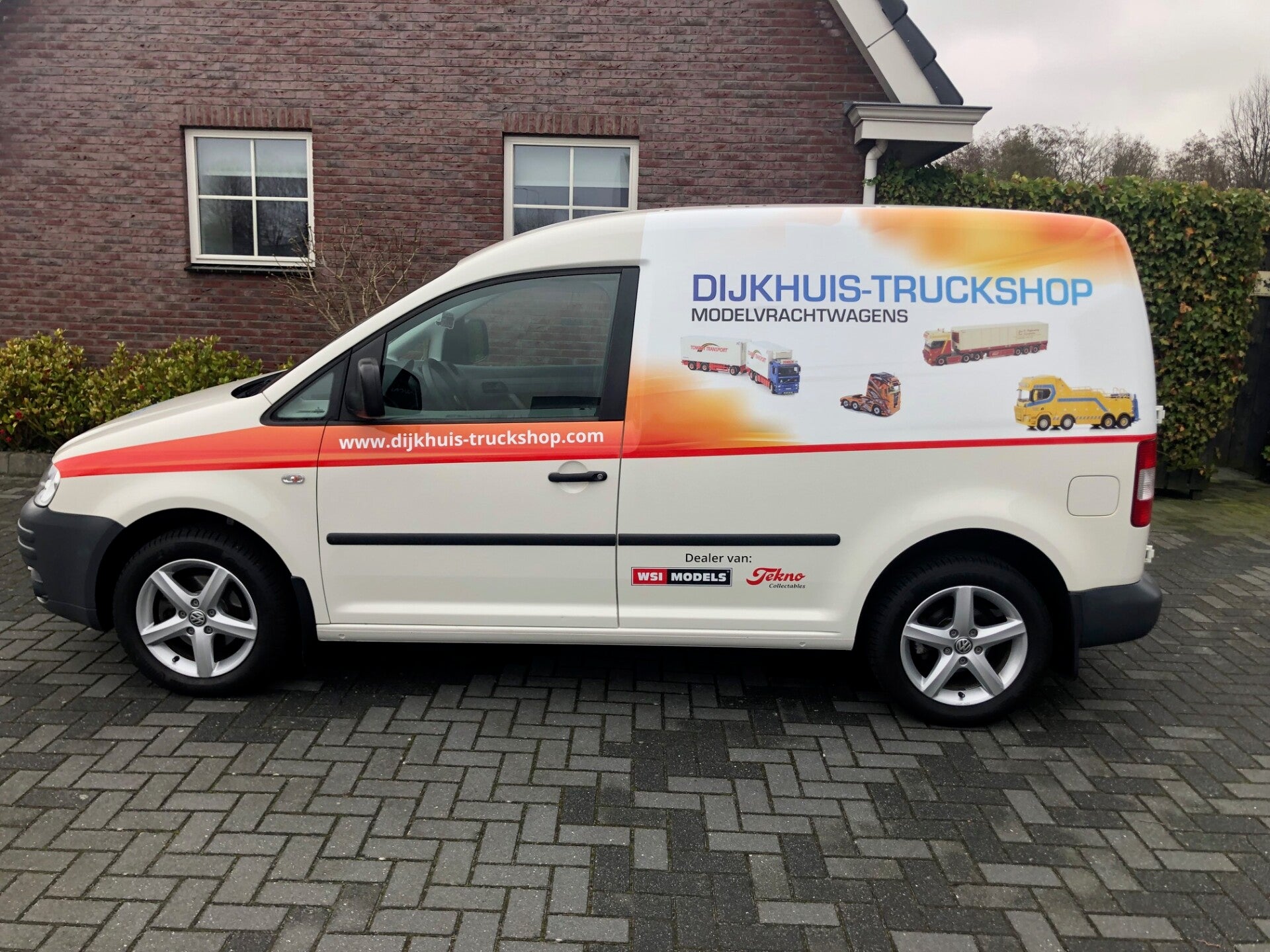 Autoreclame voor Berend Werkt