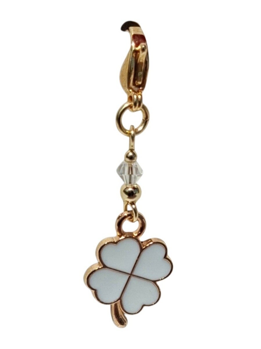LES M.C CHARM'S