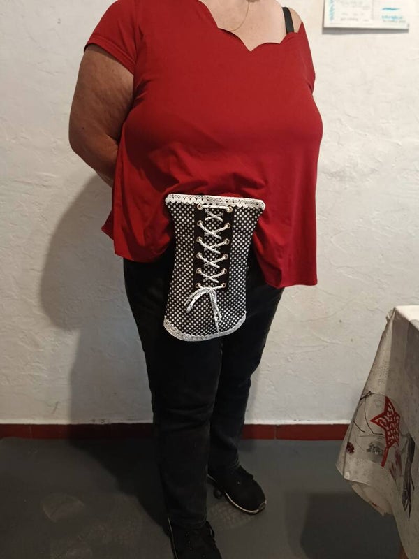 couvre poche stomie fécale et urinaire style corset a pois