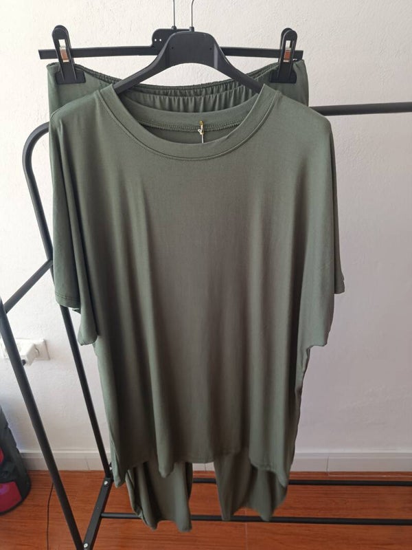 CONJUNTO CAMISETA Y PANTALÓN VERDE MILITAR