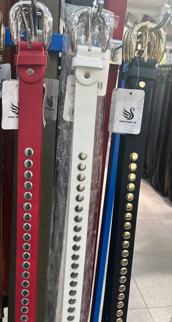 CINTURÓN TACHUELAS GRANDES