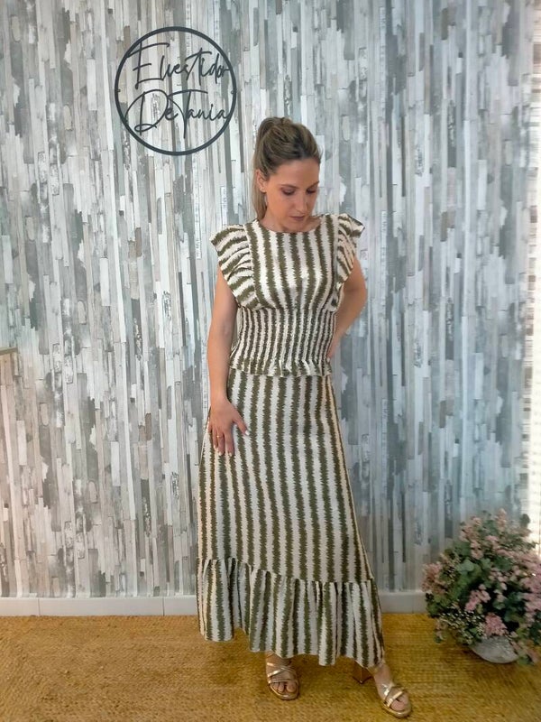 CONJUNTO BLUSA Y FALDA