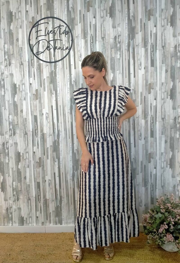 CONJUNTO BLUSA Y FALDA
