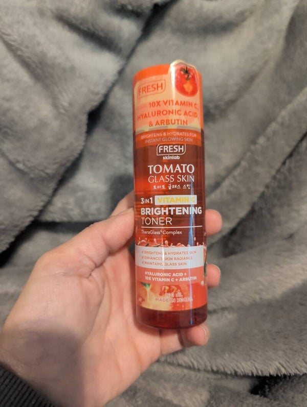 Fresh skin lab Tomato glass skin 3 in 1 vitamin c brightening toner