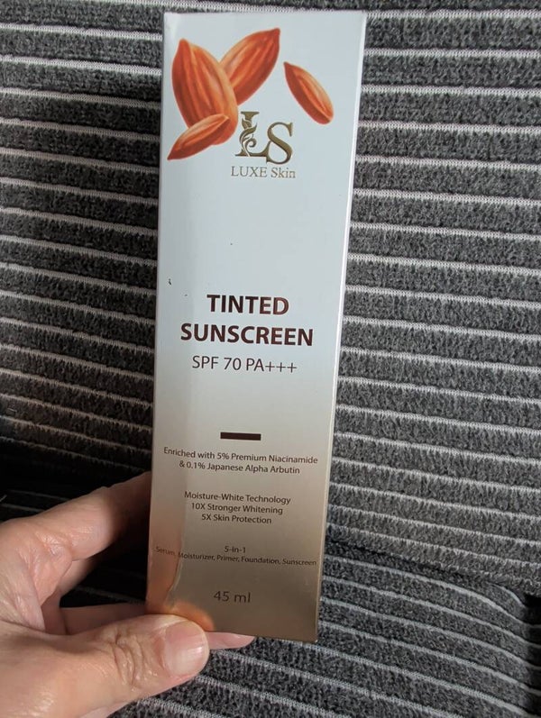Luxe skin Tinted sunscreen SPF 70+++