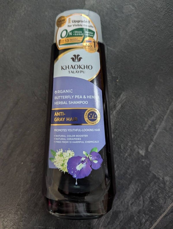 Khaokho talaypu ORGANIC BUTTERFLY PEA & HENNA HERBAL SHAMPOO Anti gray hair 320 ml