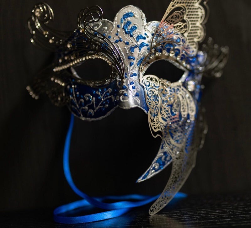 Venezianische Maske, Anja Black, Künstlerin Anja Black, Buch My Second Me, Schriftstellerin, Erotik Roman Schriftstellerin Anja Black, Anja Black High Class Escort, High Class Fetisch Escort Düsseldorf, High Class Fetisch Escort Düsseldorf Anja Black, Kün