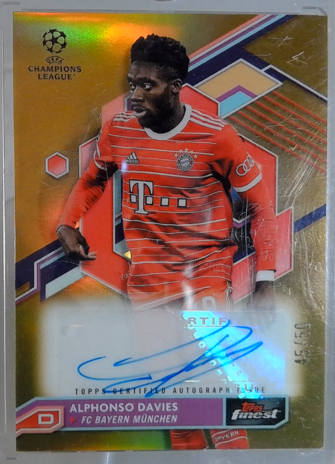 Alphonso Davies Gold Auto /50