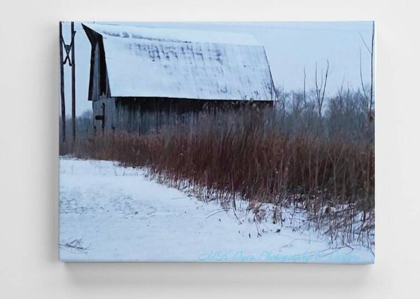 Canvas Print "Old Barn in Winter Wonderland"