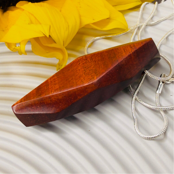 Timber gemstone pendant - Satine (Bloodwood)