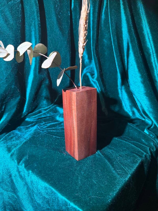 King Billy Pine Bud Vase -01289