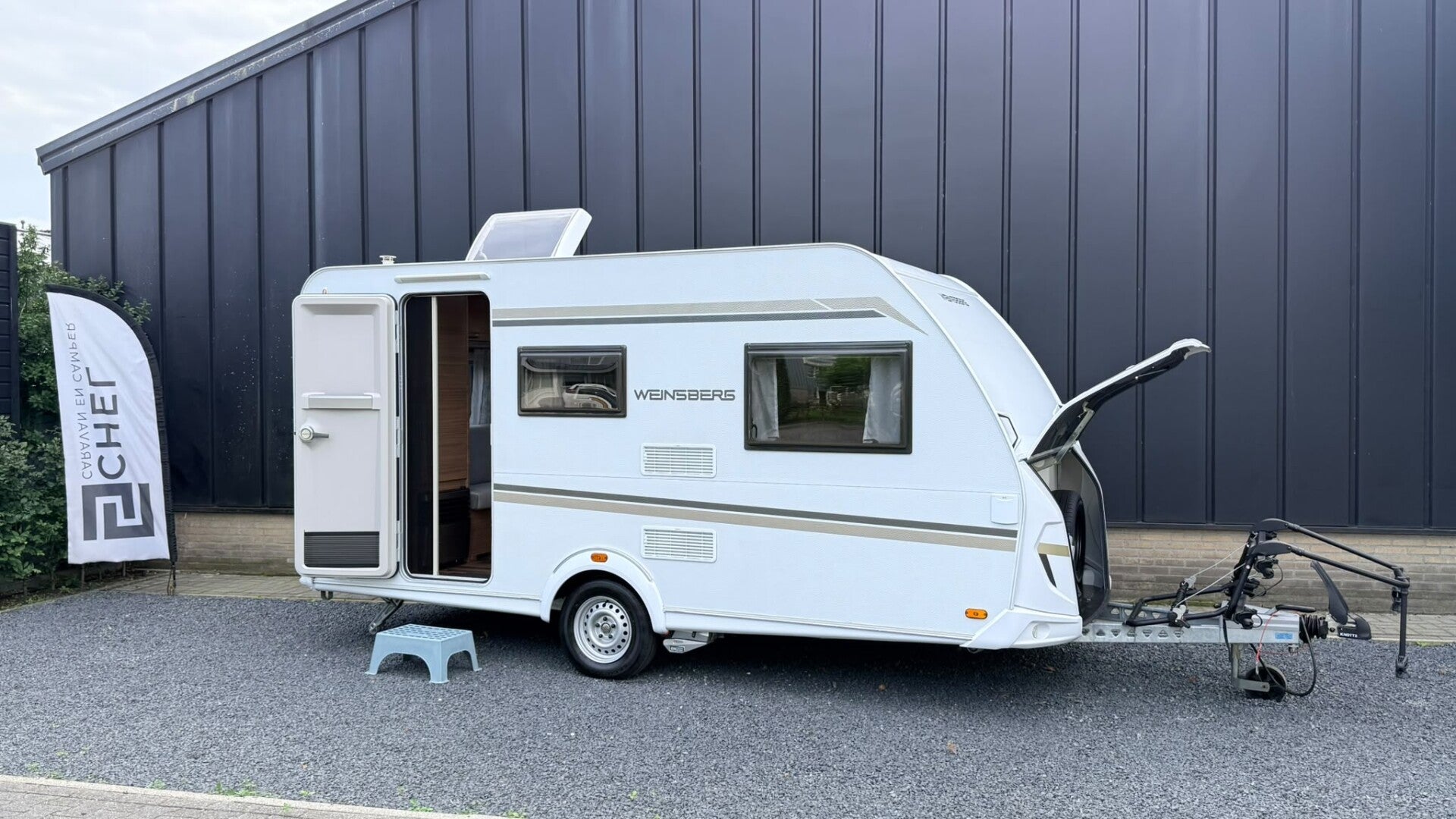 Weinsberg CaraOne 420 QD met o.a. ENDURO Mover + DOREMA Voortent + THULE Fietsendrager +