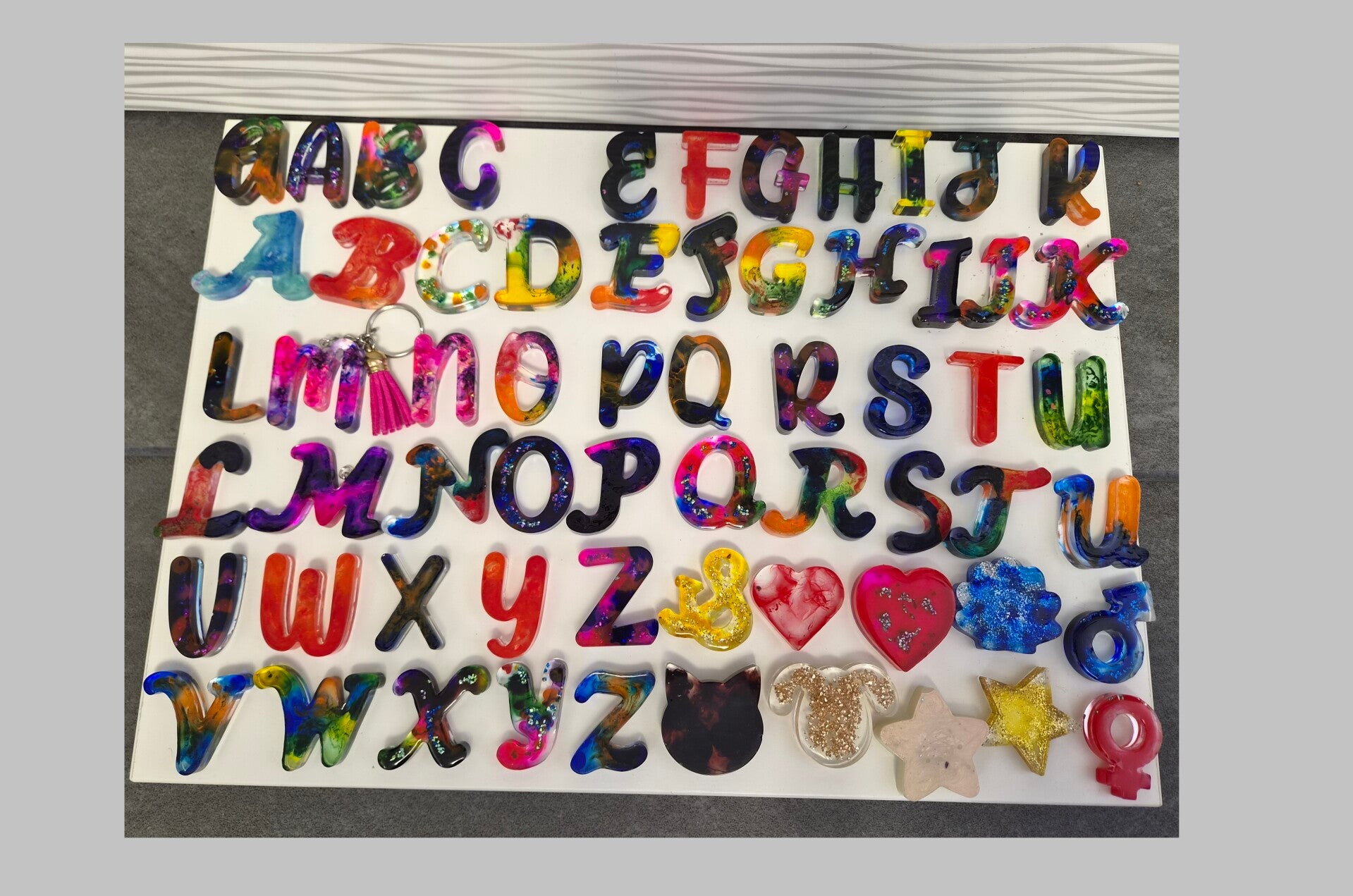 Bsp. Schlüsselanhänger als Buchstaben oder Motiv  (mit Ring und Band)