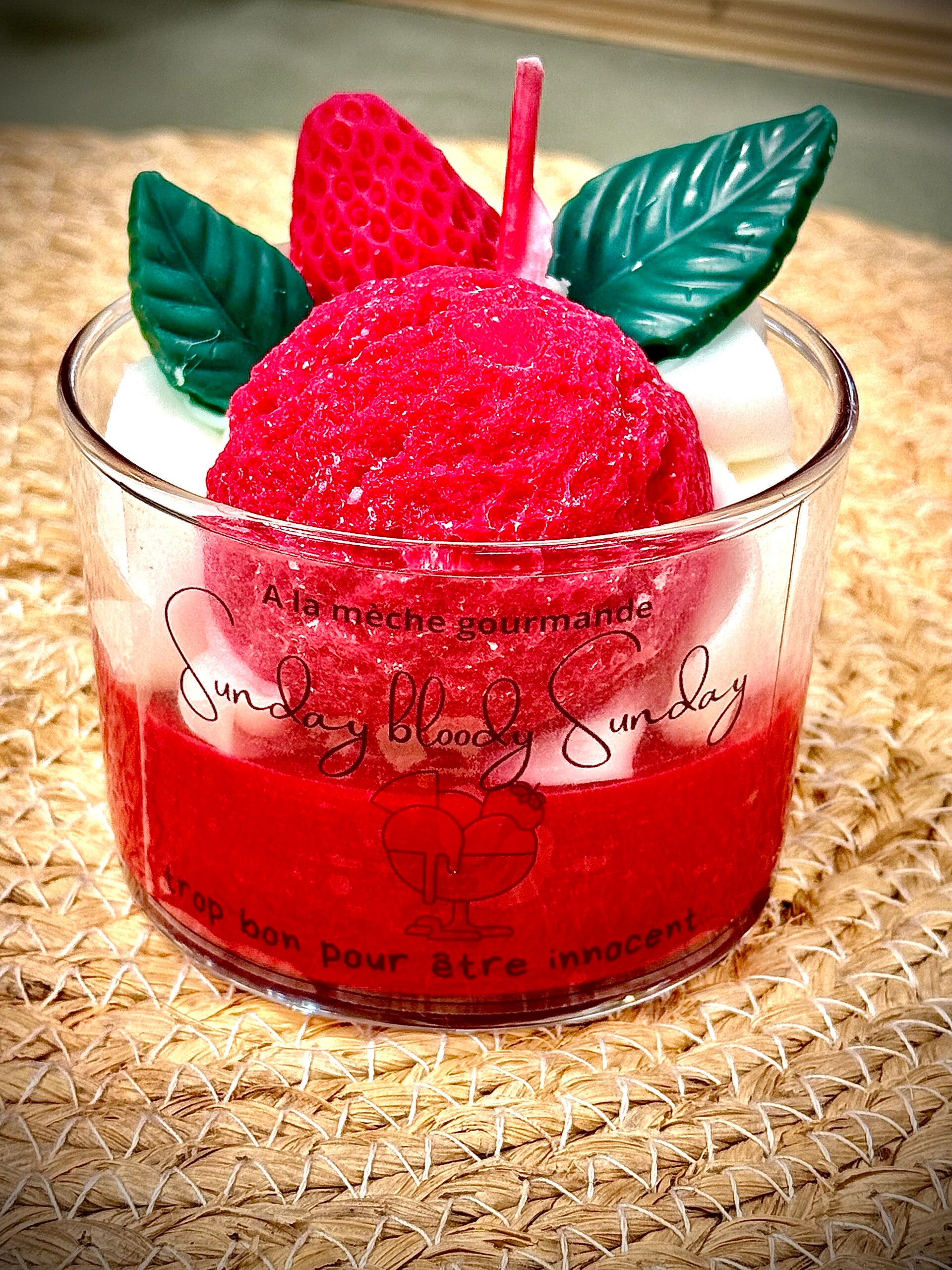 La bougie Sunday Bloody Sunday 🍓
