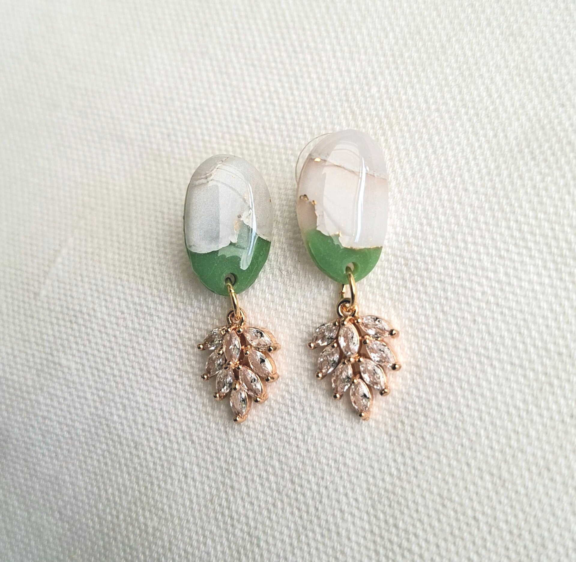 Hunter's Grove Ovals