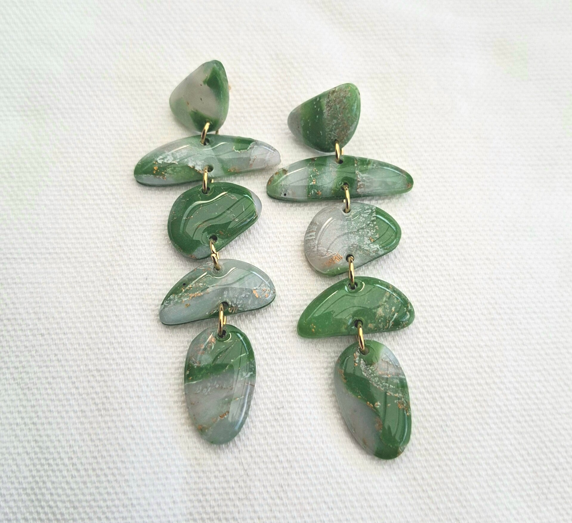 Hunter's Grove Stacked Stones large