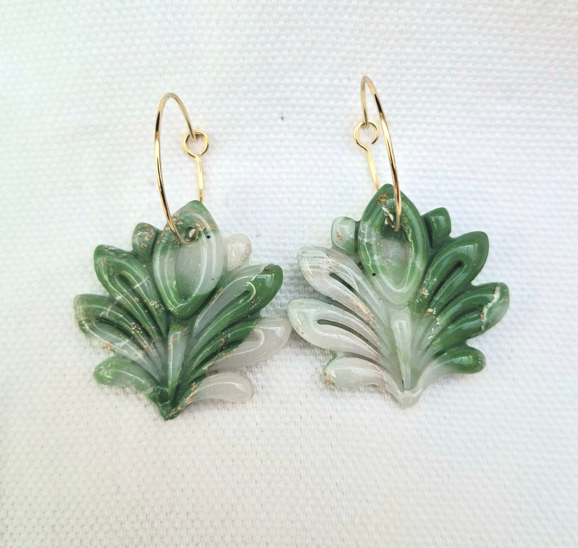 Hunter's Grove Tail Ring