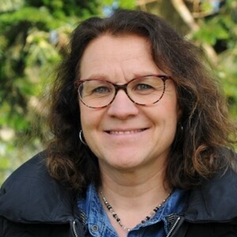 Anne-Marie SELLIER, Élue à Nouvoitou, Trésorière Adjointe du PAE