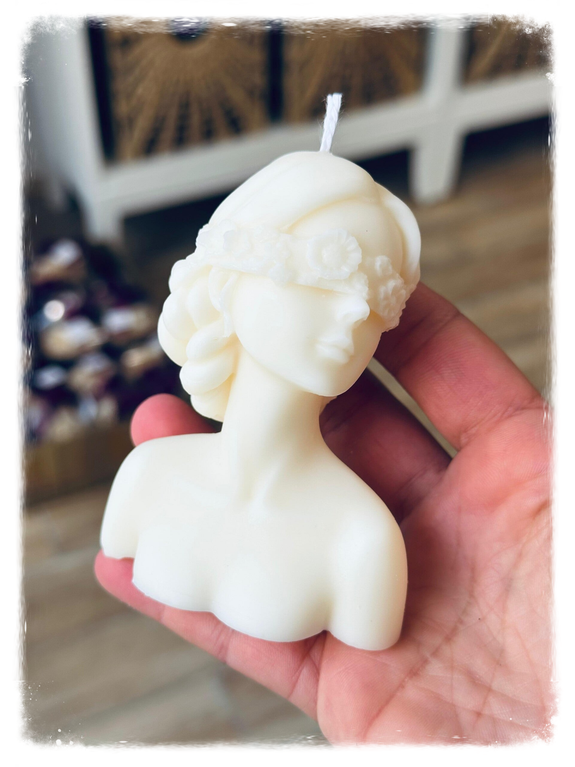 Dea Bendata (Confezione inclusa nel prezzo)