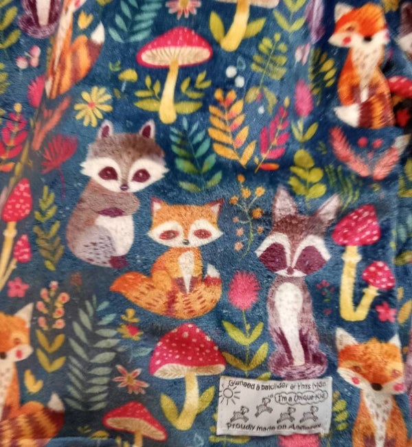 Kids cuddle fleece woodland animals
