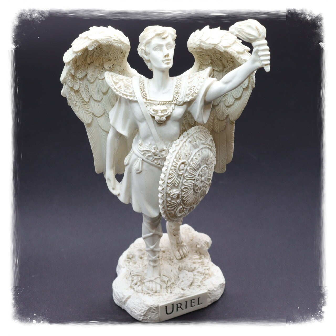 Beeldje Aartsengel Uriël 18cm
