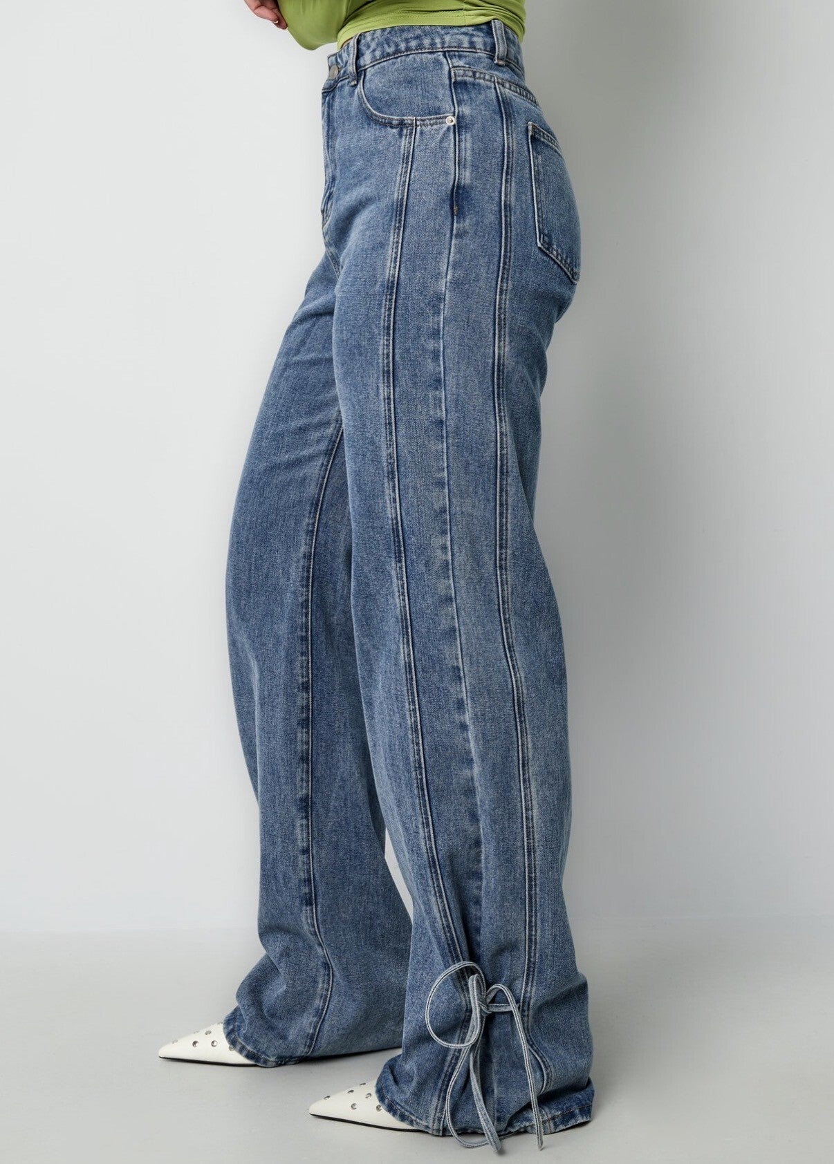 straight leg jeans met knopen