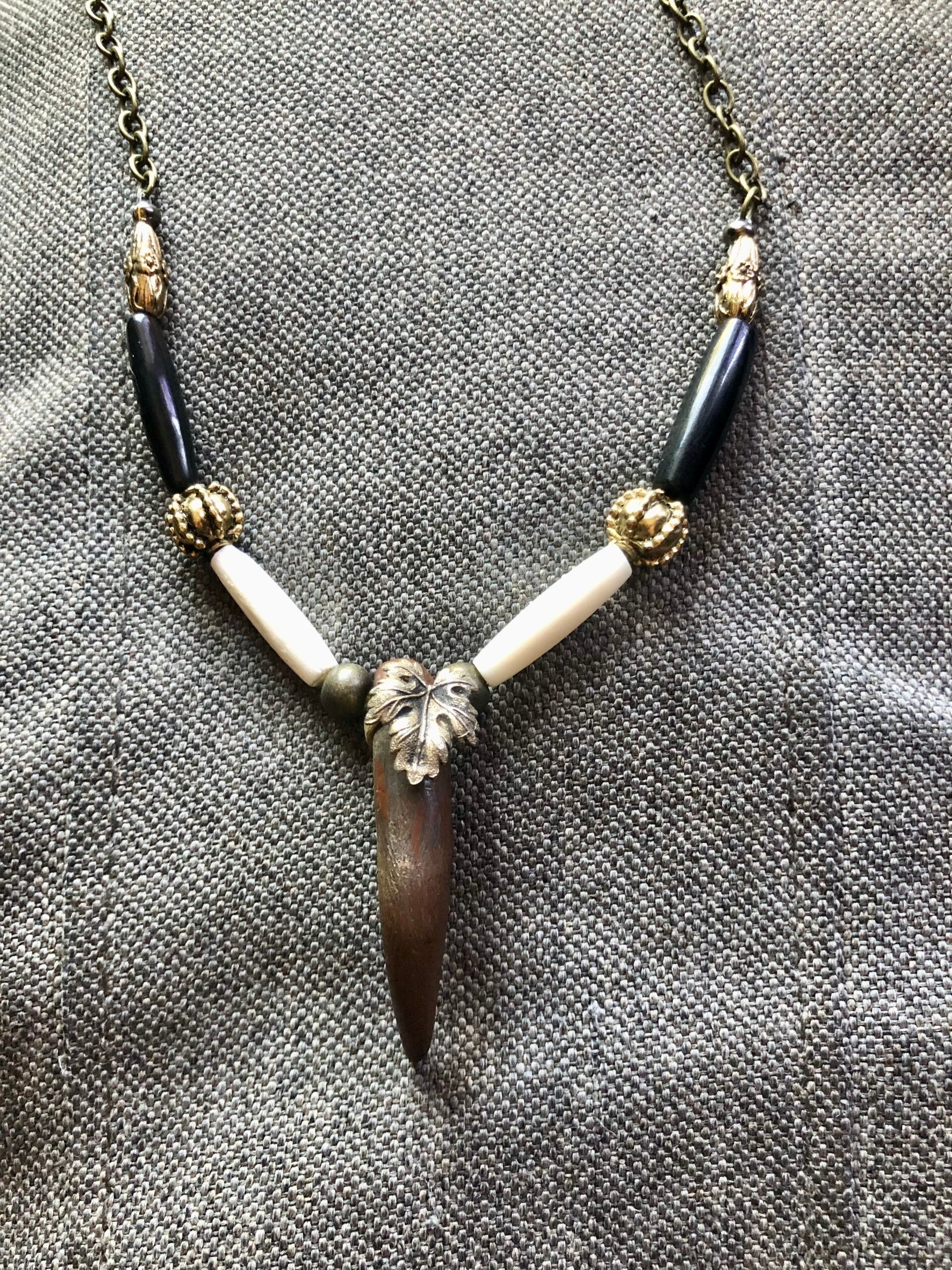 Claw Necklace