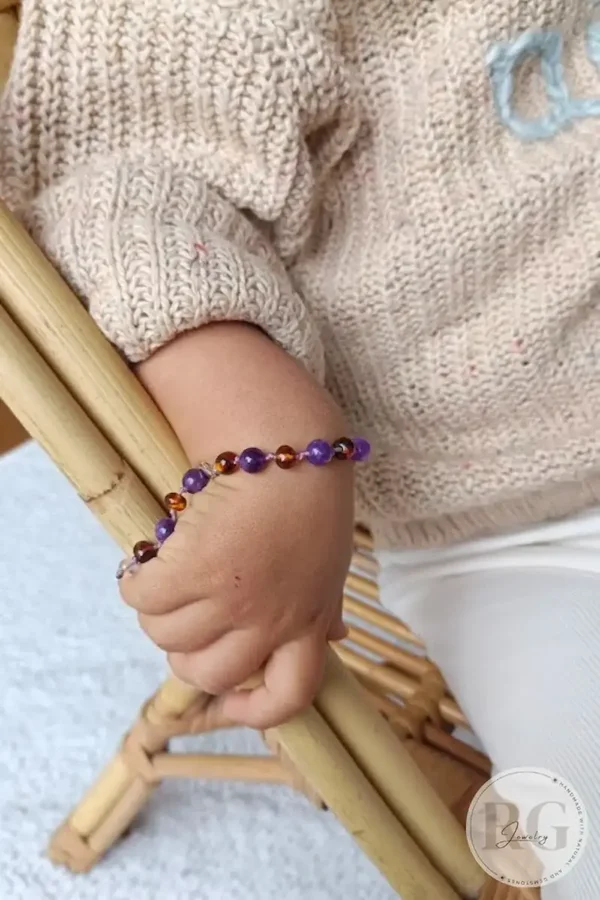 Pure by Roxanne – Babyarmbandje ‘Violet Serenity’ (Barnsteen & Amethist)