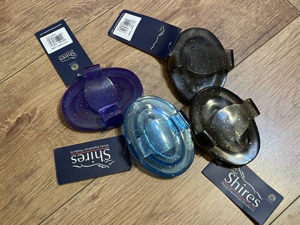 Shires Rubber Curry Combs