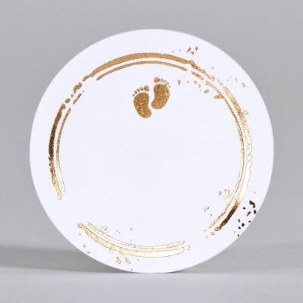 Kleine ronde sticker met voetjes en rand in koperfolie (539.124)