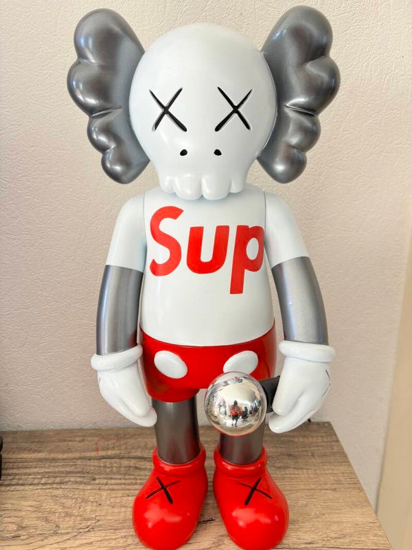 KAWS SUP LAMPE