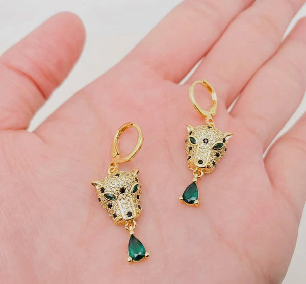 Boucle d'oreille Huggie tête léopard