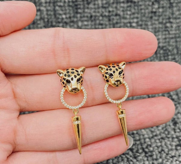 Boucle d'oreille tête de léopard