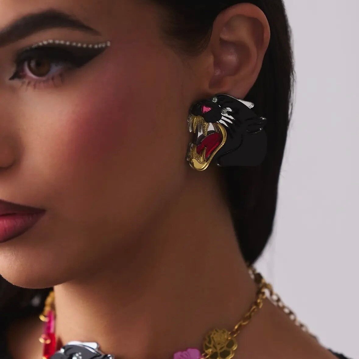 Fun Da Queen - visage de panthère en velours