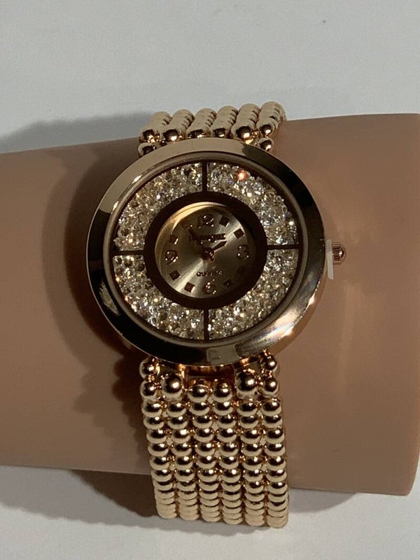 Shiny Gold lady's watch.