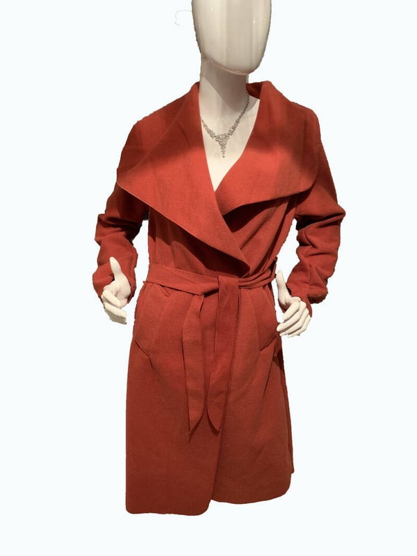 Mooie dames fashion mantel jas in de aanbieding.